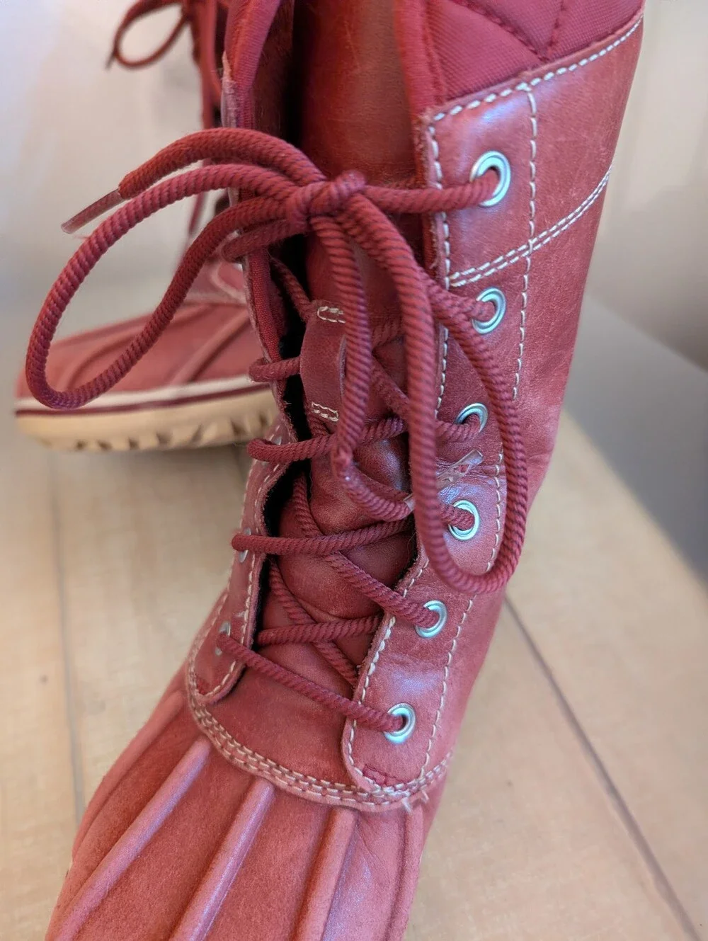 Women's LL Beans Red Leather Insulated Duck Boots